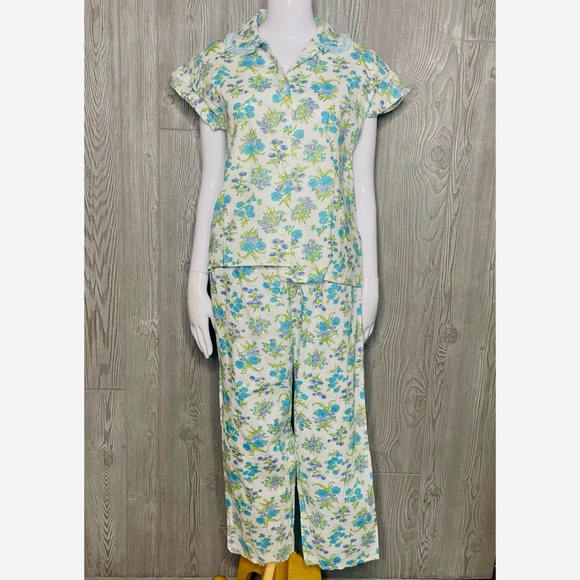 Vintage Other - Vintage floral lace collar pajama sleepwear shirt and pants size 38 cotton 1960